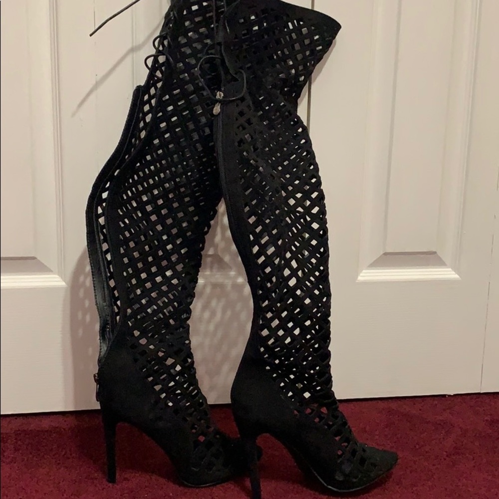 Cape Robin heels
